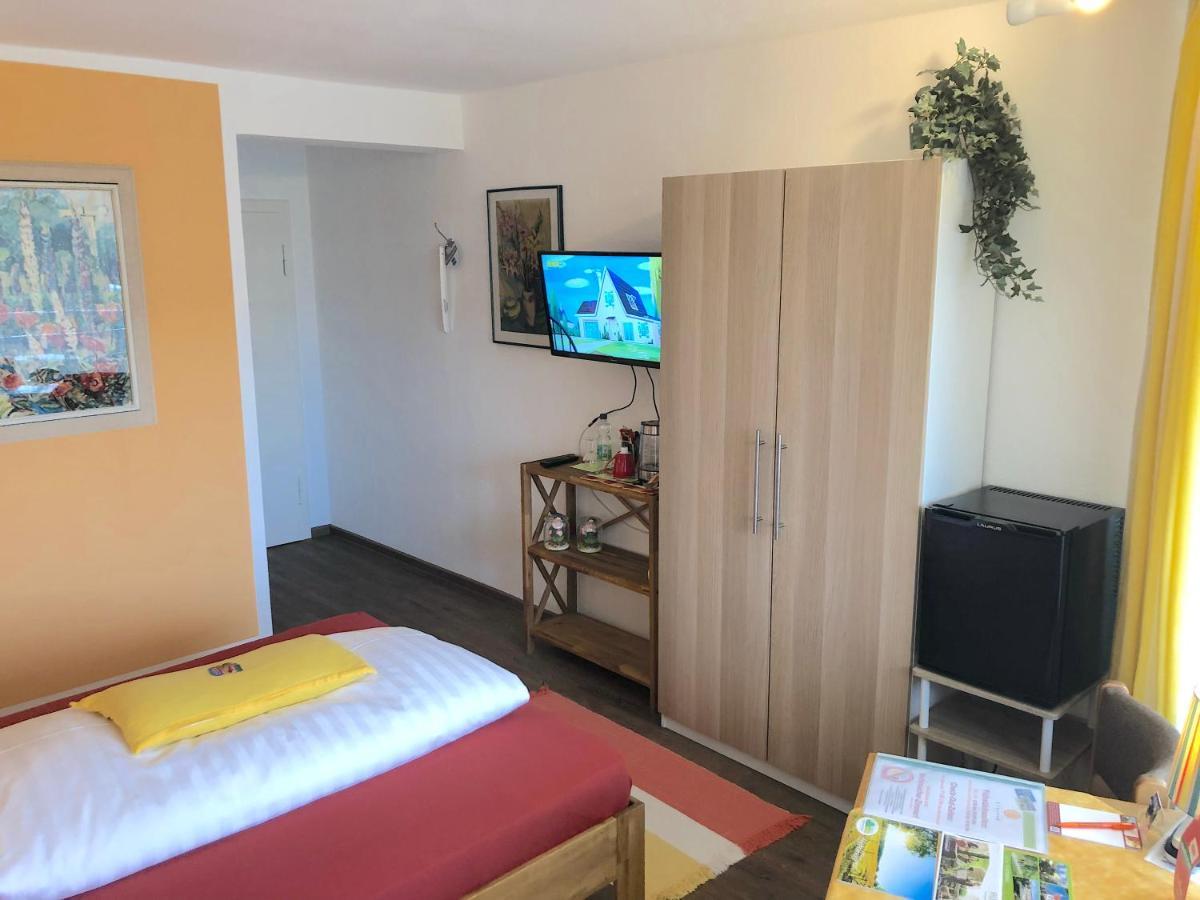 Haus Am Kurpark Hotel Schömberg Buitenkant foto